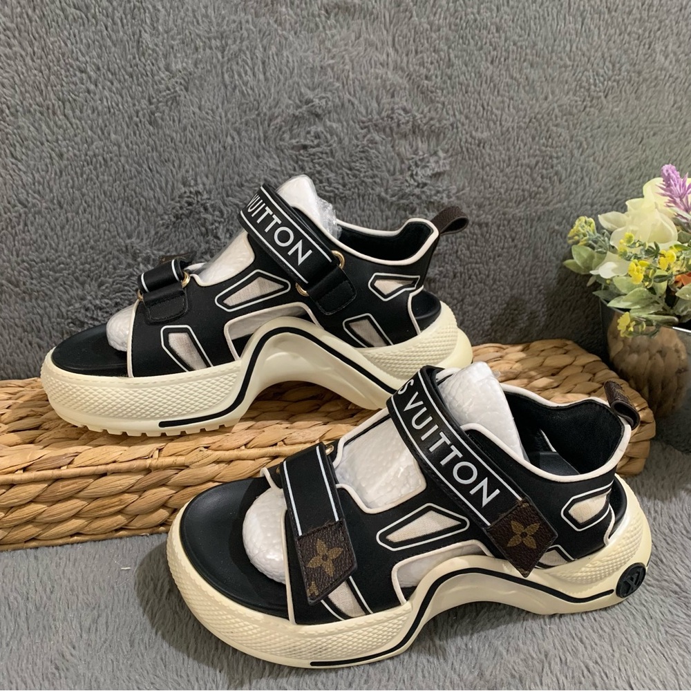 LV sandals - Picture 3 of 11